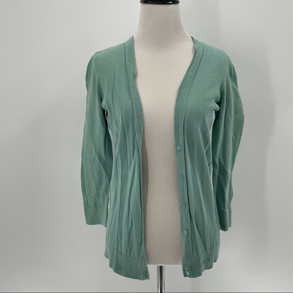 LOFT Woman’s Cardigan